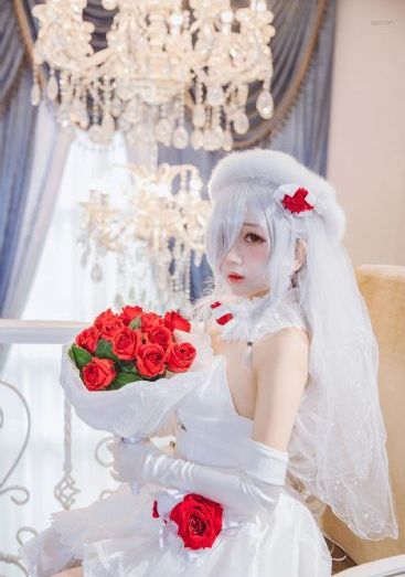 欧美简约海报设计_1080P电影完整版