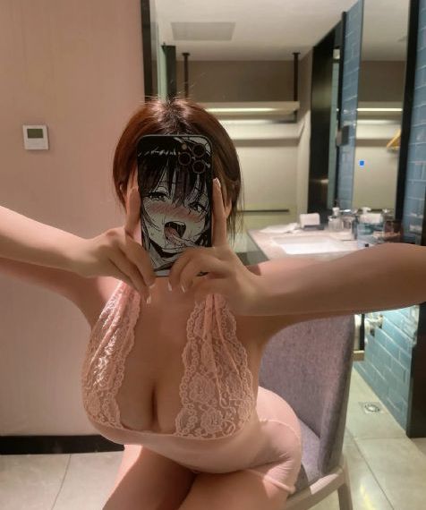 欧美在线亚洲综合自拍_1080免费观看视频