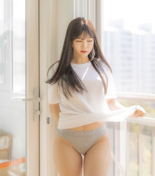 18禁美女裸身无遮挡免费网站_4K高清视频观看