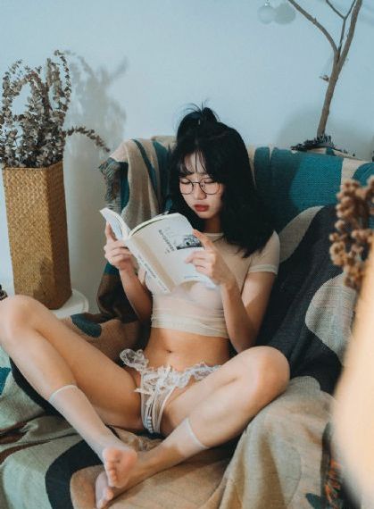 国产少女_BD英语HD在线观看